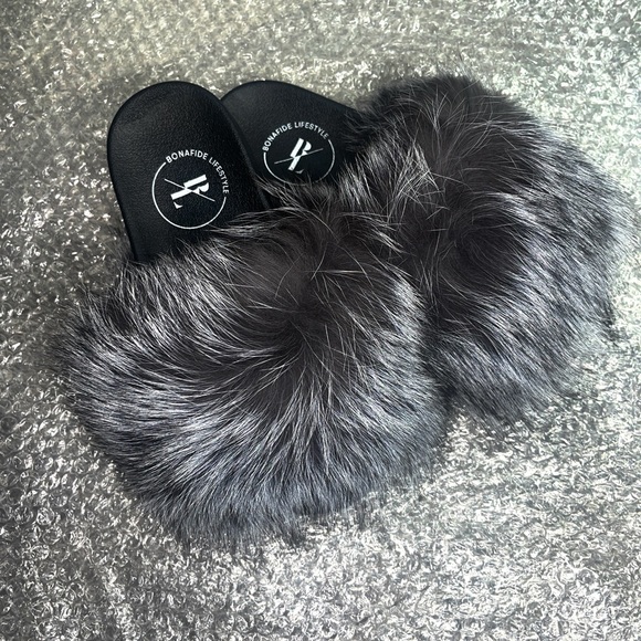 Fur slides 100% real fur - Picture 1 of 1